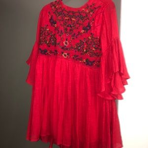 Floral Boutique Embroidered Dress (like new!)